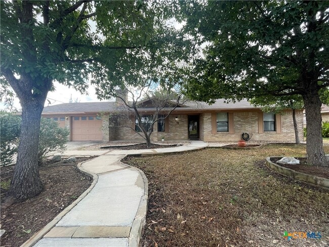 Building Photo - 1346 Carnation Ln