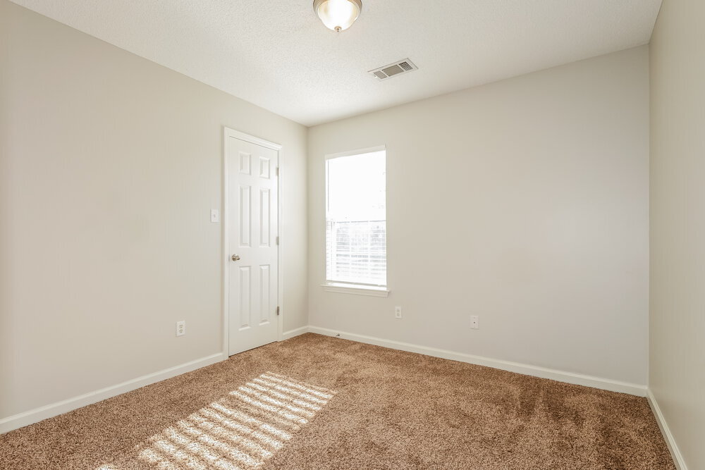 Building Photo - 10104 Cross Hill Dr