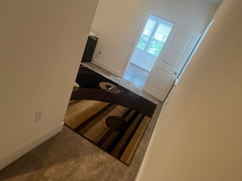 Building Photo - 2890 Irish Meadow Way