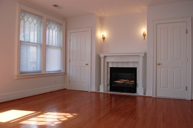 Building Photo - 485 Elmwood Ave