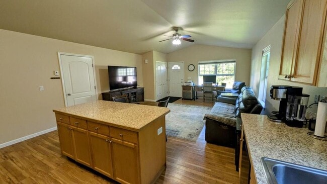 Building Photo - 4866 S Danielle St