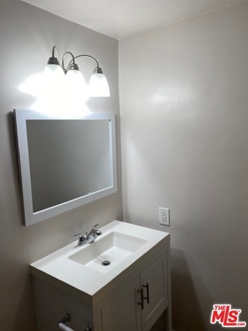 Building Photo - 6150 Reseda Blvd