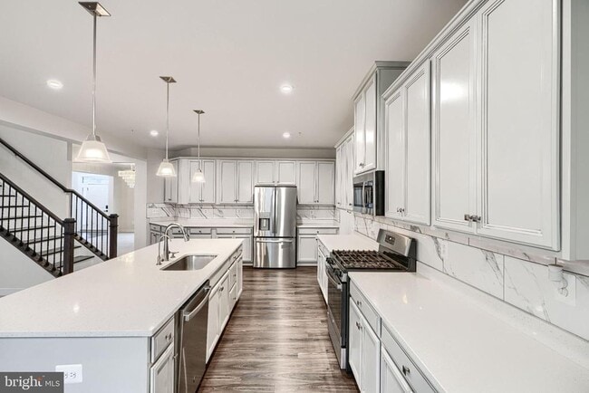 Building Photo - 13605 Otono Dr