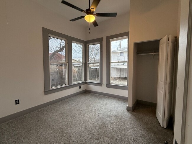 Building Photo - 2210 W Travis St