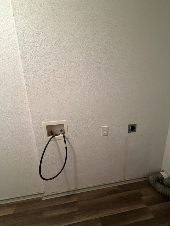 Building Photo - 4515 Monty Dr