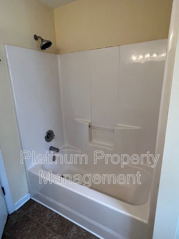 Building Photo - 279 Wahsega Way