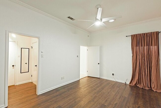 Building Photo - 3217 Squireswood Dr