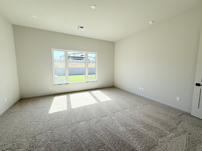 Building Photo - Brand New home in Jasper!