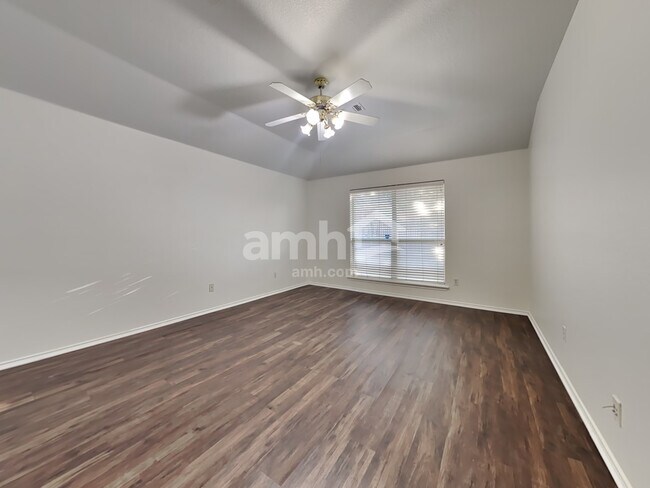 Building Photo - 7307 Fossil Garden Dr