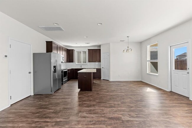 Building Photo - 457 Bedford Falls Ln