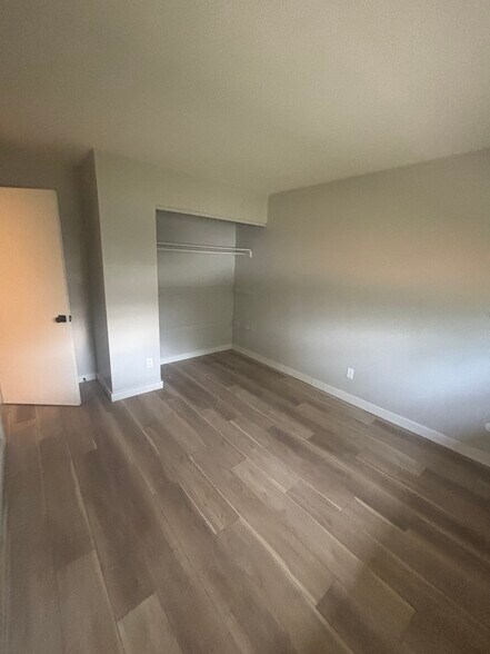 Building Photo - 480 Diven Ln