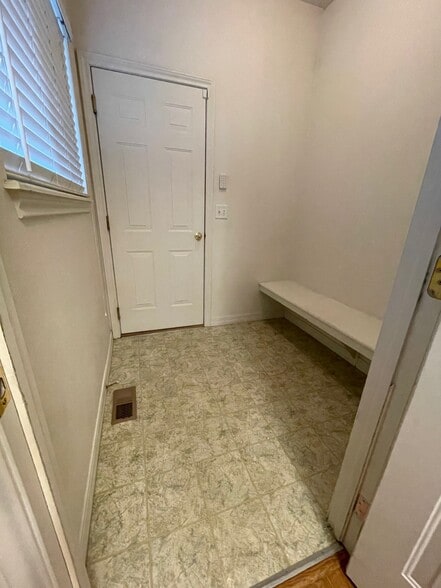 Mud/Shoe Room to Garage - 1212 S Emery St