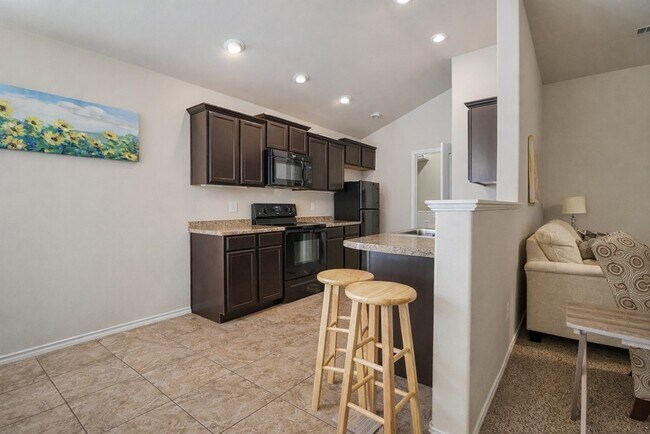 Building Photo - 912 Purdue St