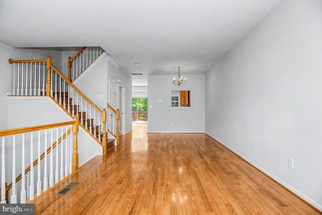 Building Photo - 45527 Grand Central Sq