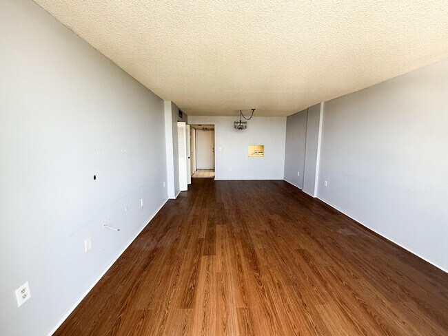 Building Photo - 13155 Ixora Ct