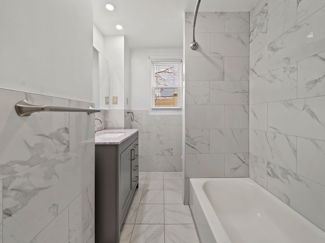 Building Photo - 163-165 Montgomery Street, 1