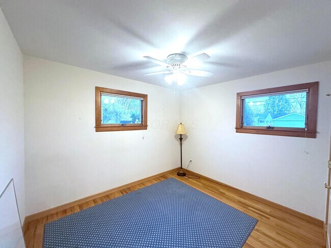 Building Photo - 2443 Shrewsbury Rd