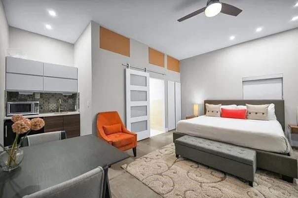 Building Photo - 3321 NE 18th St