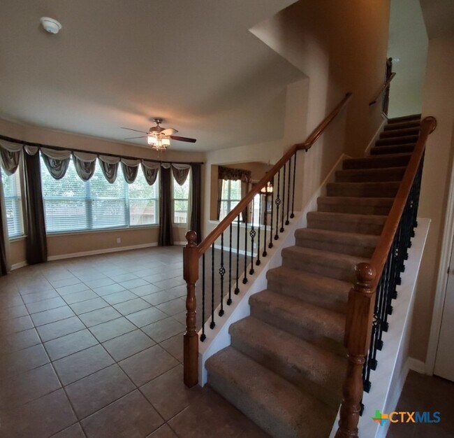 Building Photo - 310 Royal Troon Dr