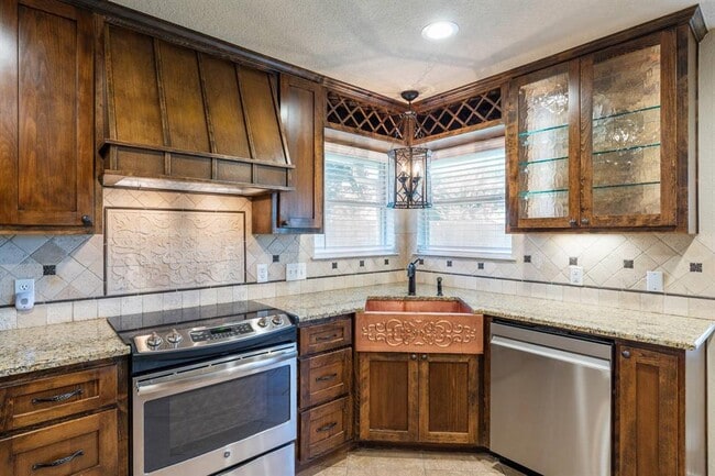 Building Photo - 2604 Bluebonnet Valley Dr