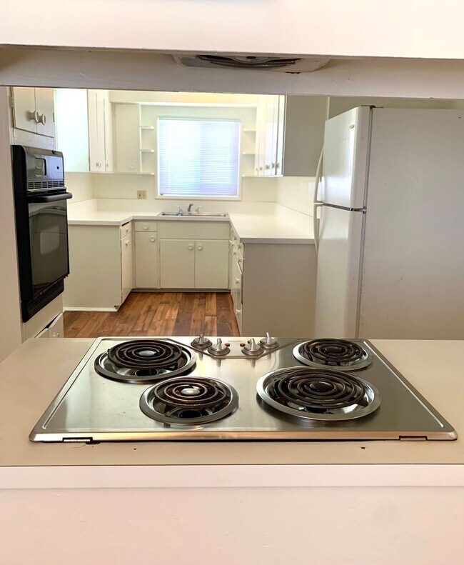 Building Photo - Del Playa Mountain Side - Ocean, Island and Sunset Views (Managed by: EIPM, Inc.)