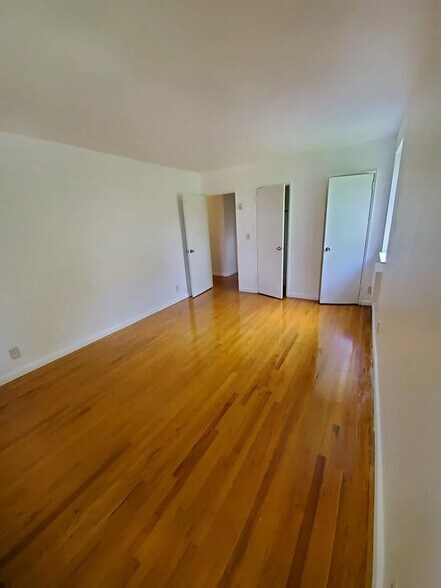 Building Photo - 109 Fisher Ave