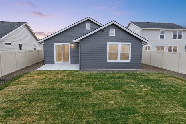 Building Photo - Brand New 3BR/2BA Single-Level Home - Community Pool, Park & Easy I-84 Access