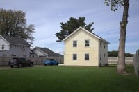 Building Photo - 588 North St