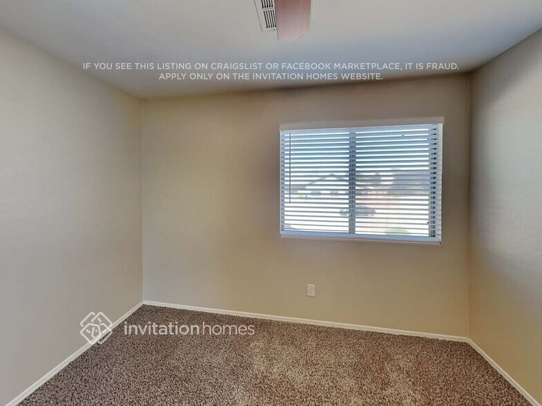 Building Photo - 15555 W Meade Ln