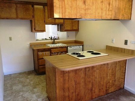 Building Photo - Charming Two Bedroom Duplex in Fair Oaks