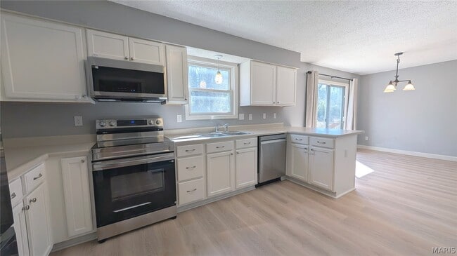 Building Photo - 247 New Richmond Dr