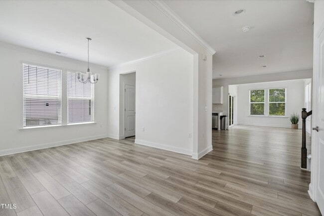 Building Photo - 130 Silent Brk Trl