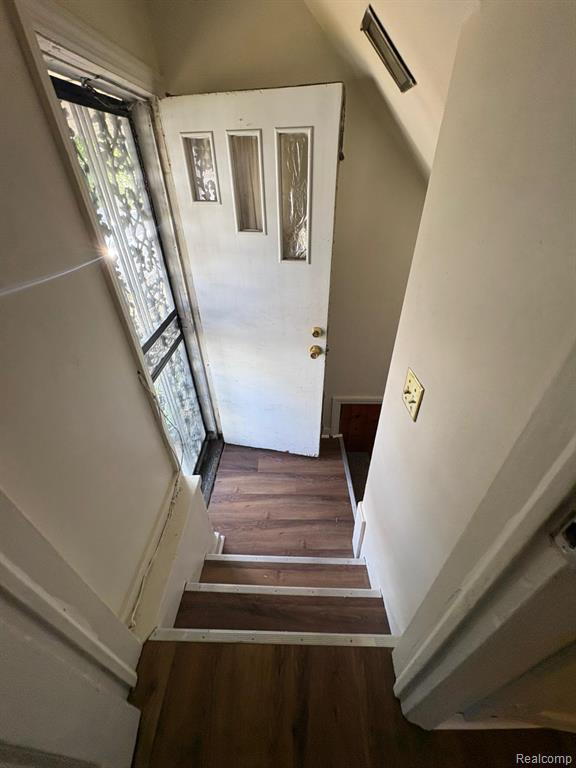 Building Photo - 1701 Park St