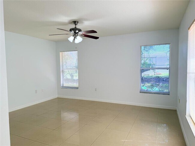 Building Photo - 6759 Krenson Oaks Cir