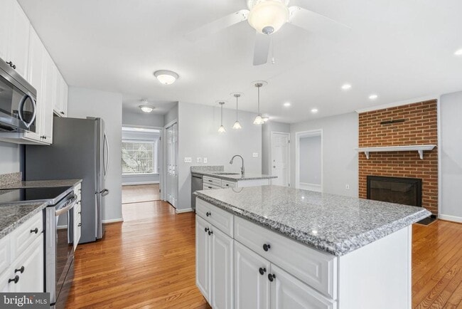 Building Photo - 9236 Northedge Dr