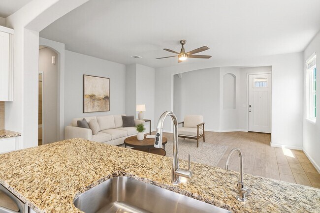 Building Photo - 22139 Approach