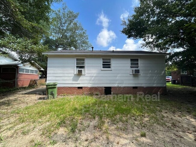 Building Photo - 3224 Glenn St