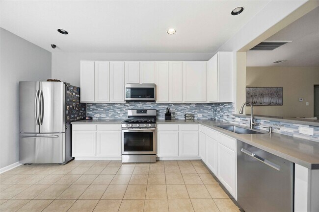 Building Photo - 10634 Kentington Oak Dr