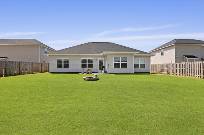 Building Photo - 568 Abode Ave