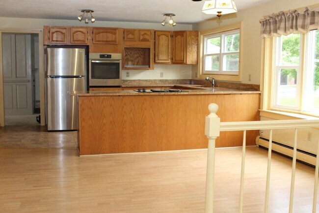 Building Photo - 331 Shore Dr