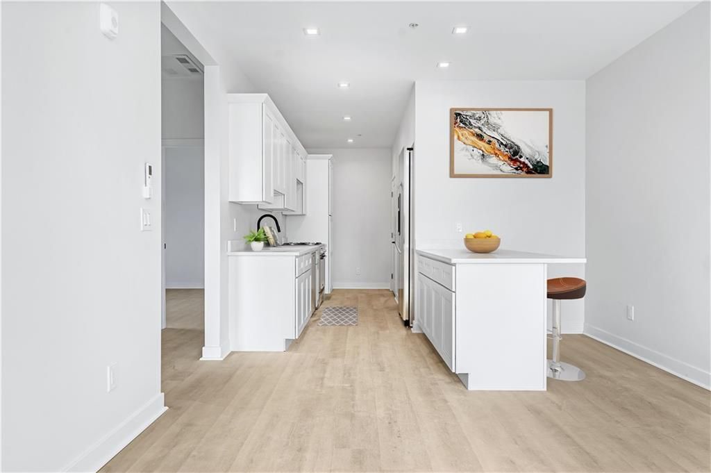 Building Photo - 50 Murray St