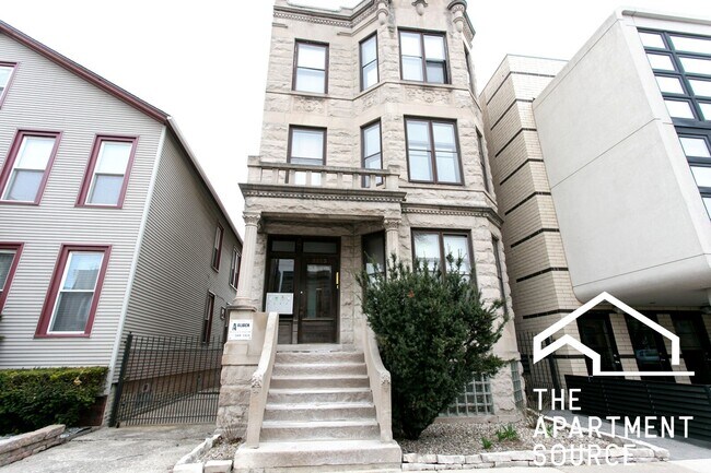 Building Photo - 2523 N California Ave