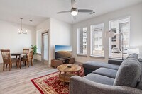 Building Photo - 12100 1/2 Ferrystone Glen Drive-SI ID1240333P