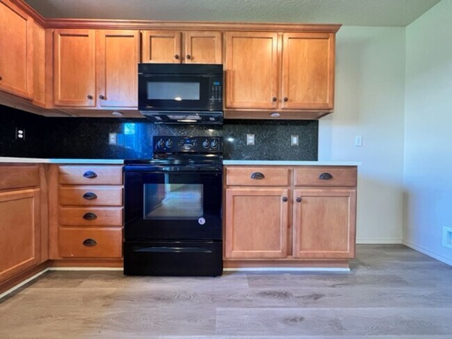 Building Photo - 4448 N Heritage Wds Wy