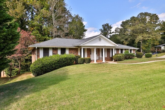 Building Photo - 5055 Cascade Rd