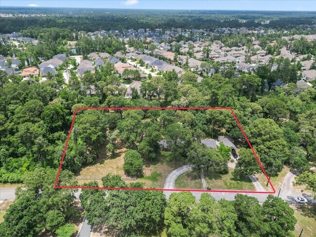 Building Photo - 9502 Rolling Oaks