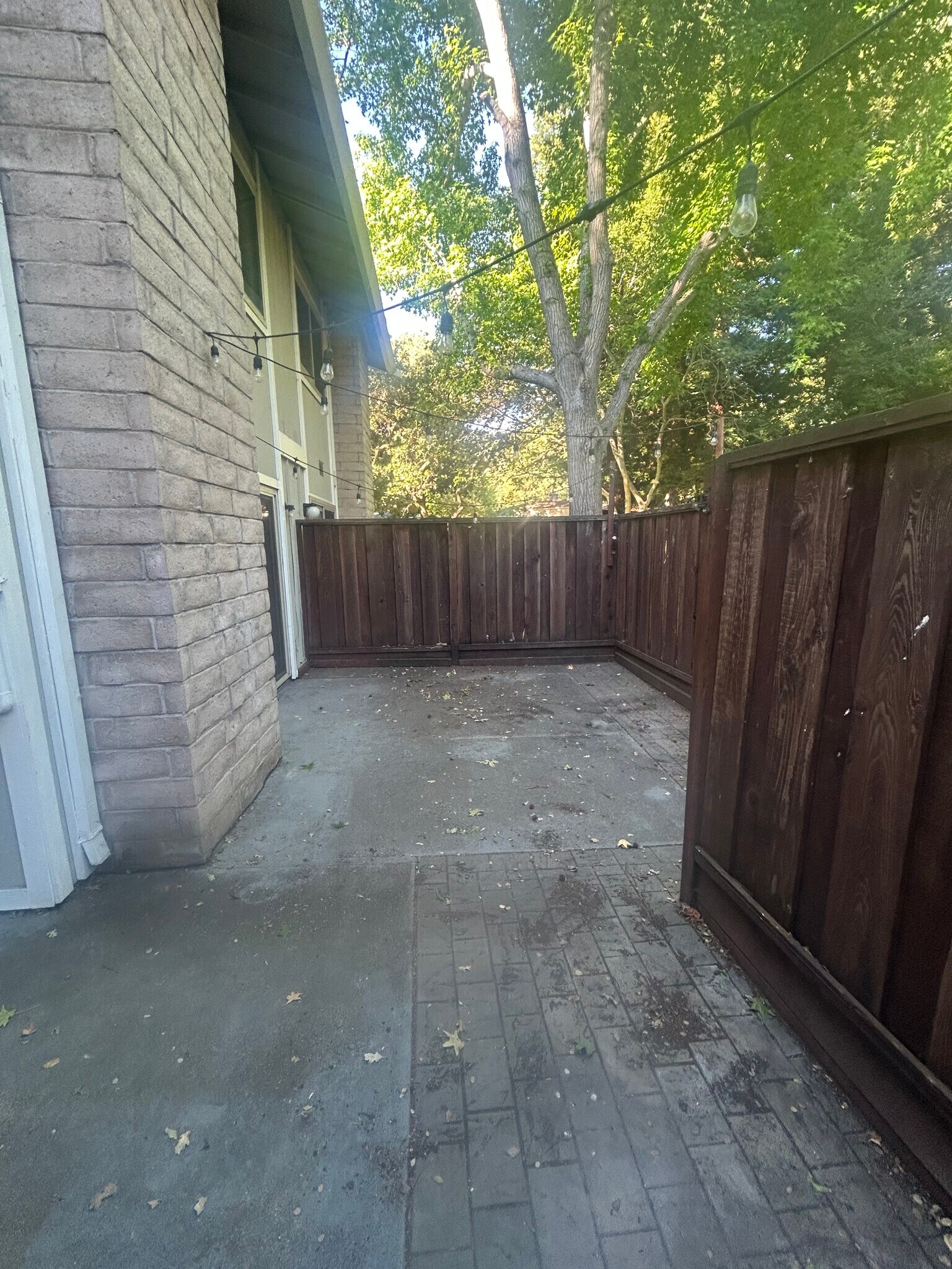 Building Photo - 1141 San Ramon Valley Blvd
