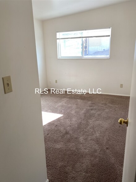 Building Photo - 8705 S Altair Drive