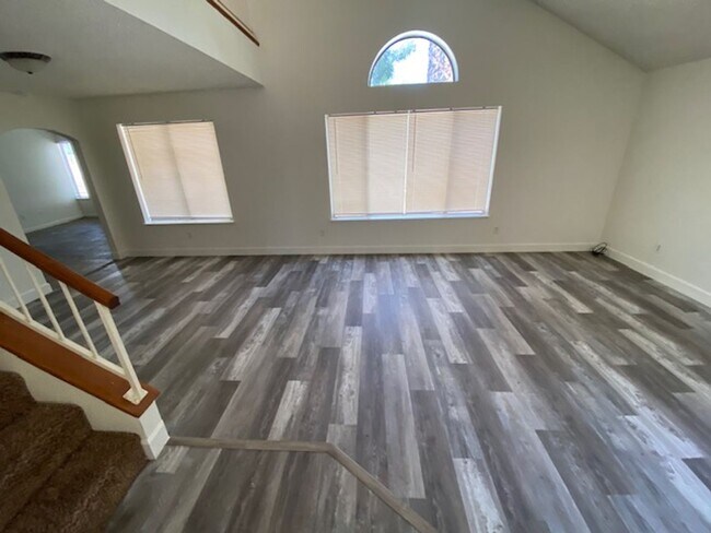 Building Photo - Silvercreek beauty. Come make this beautif...