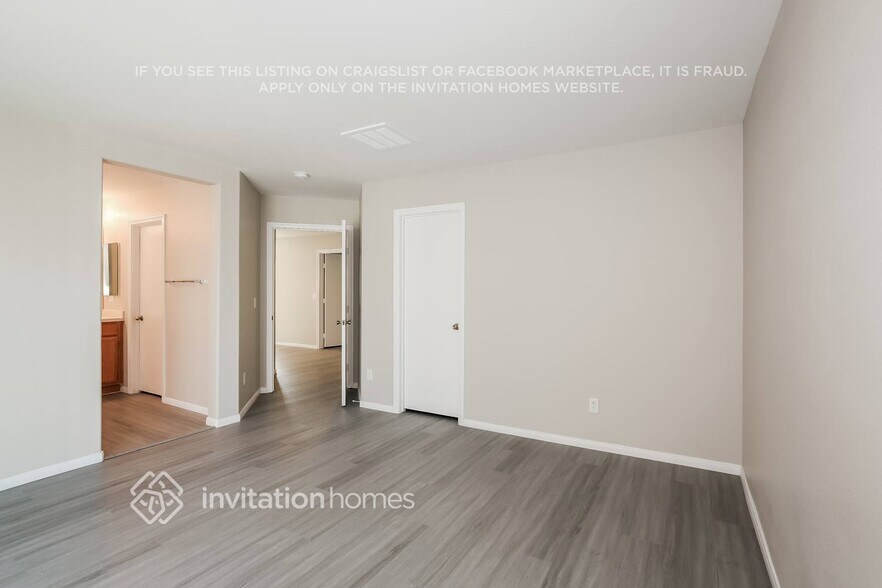 Building Photo - 5504 Grand Rapids St